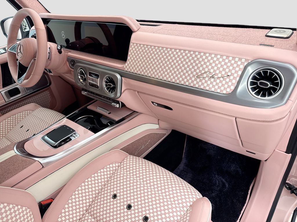 Thumbnail: 2026 Mercedes-Benz G-Class - 16