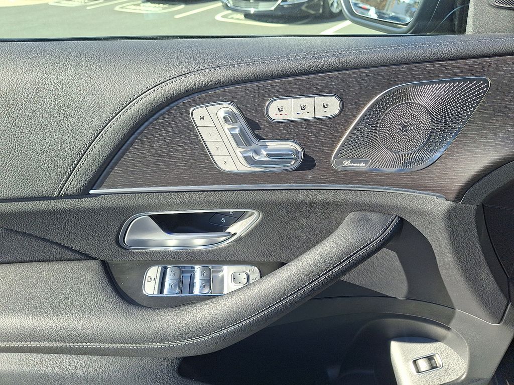 Thumbnail: 2024 Mercedes-Benz GLE - 12