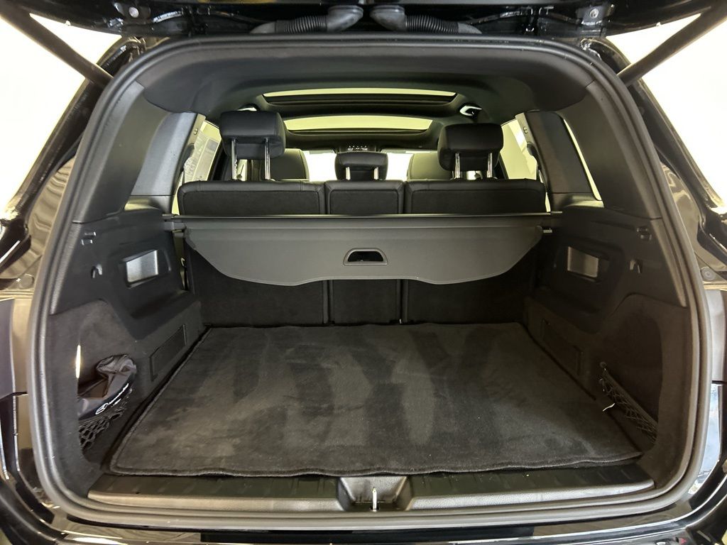 Thumbnail: 2023 Mercedes-Benz GLB - 30