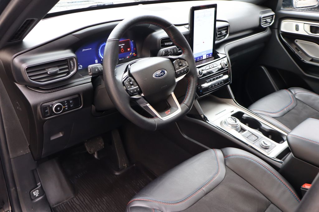 used 2023 Ford Explorer car, priced at $41,900