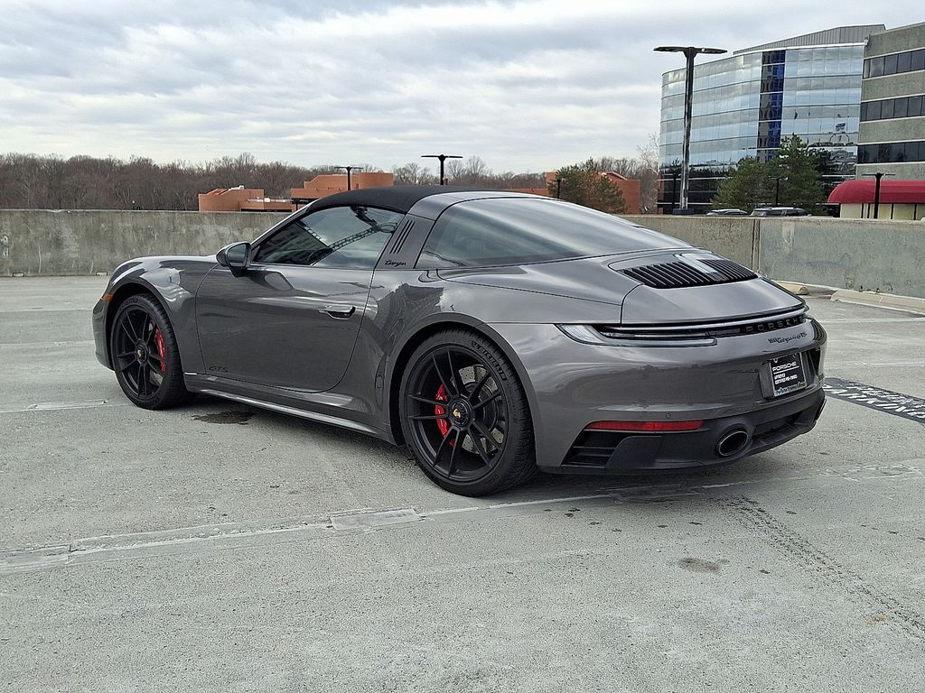 Thumbnail: 2022 Porsche 911 - 3