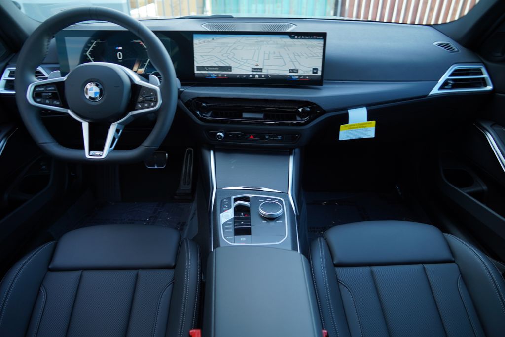 Thumbnail: 2026 BMW 3 Series - 13