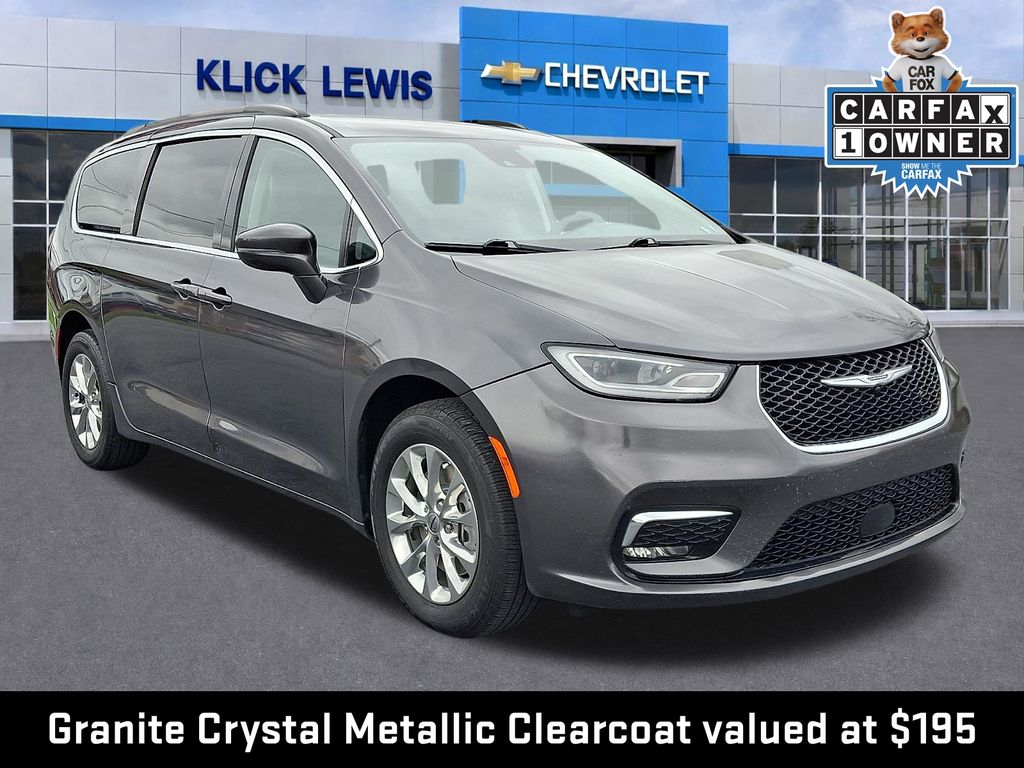 2022 Chrysler Pacifica Touring L - 0