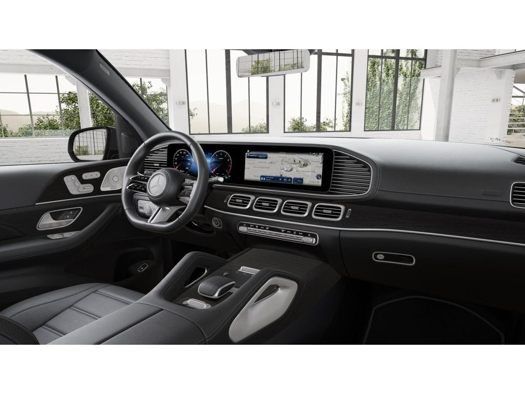 2025 Mercedes-Benz GLS 450 4MATIC 6