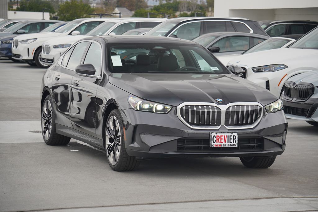 Thumbnail: 2025 BMW 5 Series - 3
