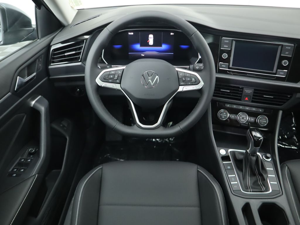 2024 Volkswagen Jetta SE 11