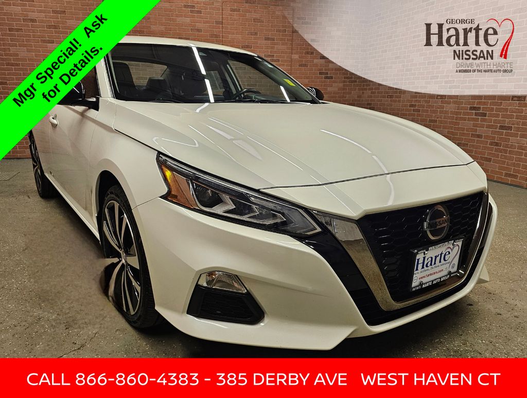 2022 Nissan Altima 2.5 SR