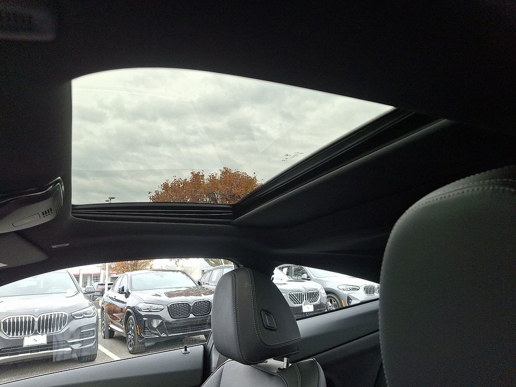 Thumbnail: 2026 BMW 4 Series - 14