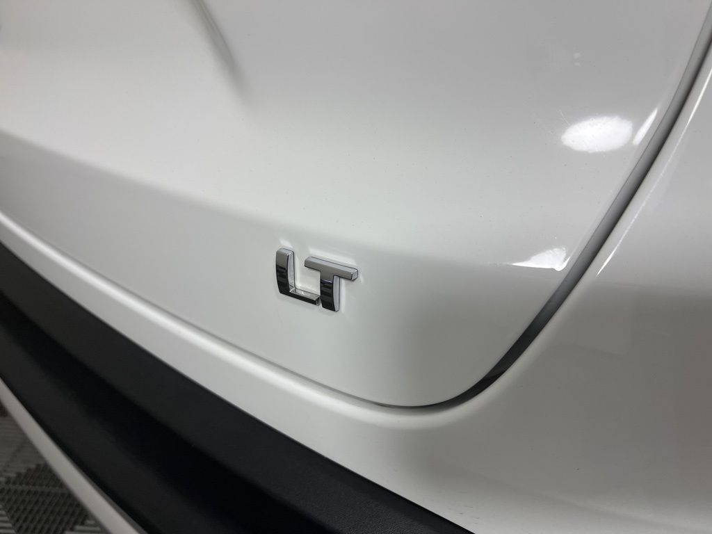 Thumbnail: 2025 Chevrolet Trax - 17