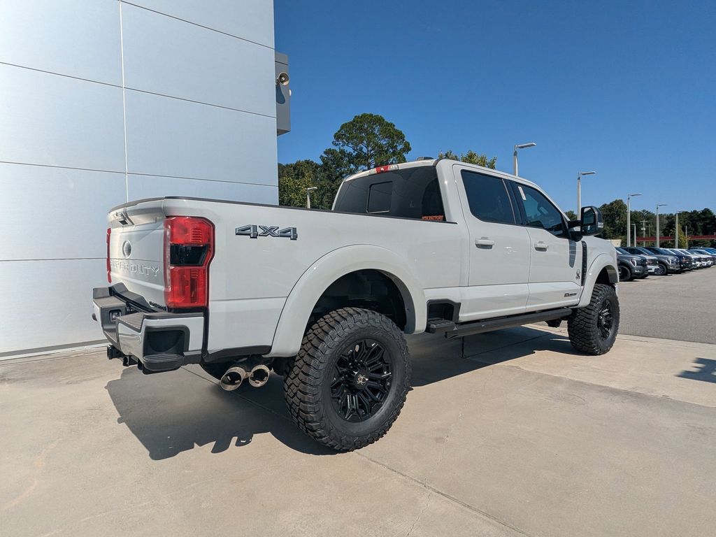 2025 Ford F-250 Black Widow