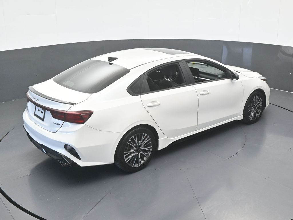 Used 2024 Snow White Pearl Kia GT-Line image 54
