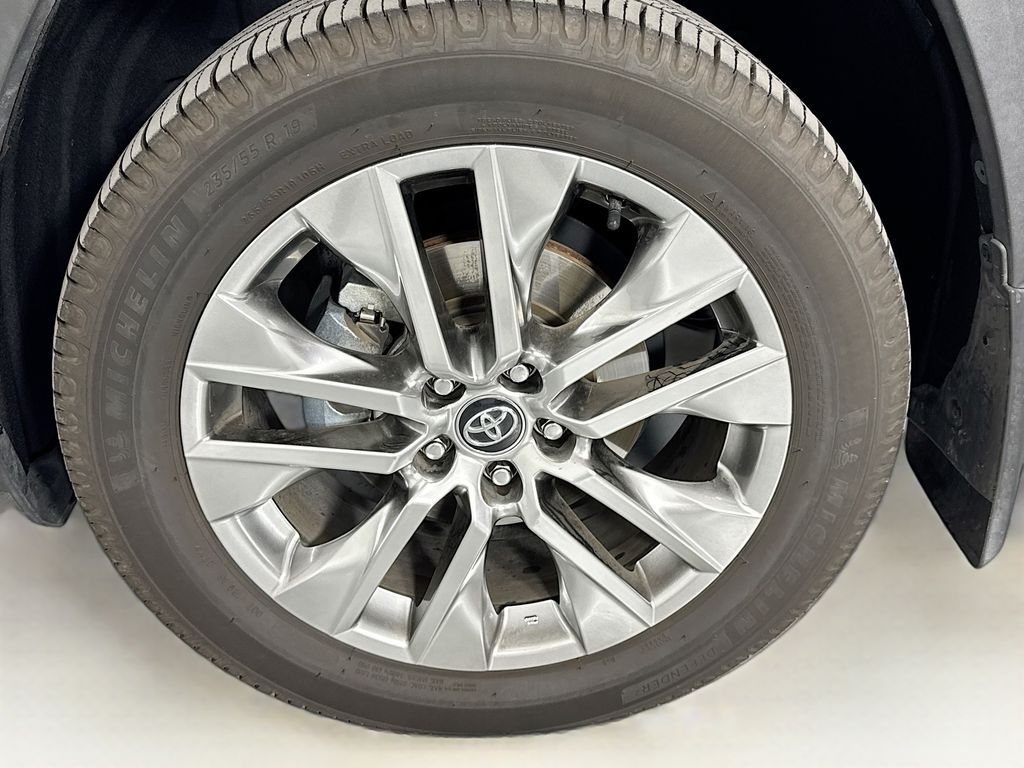 Used Car 2021 Toyota Rav4  Xle Premium For Sale Under $30,000 In Austin, Texas