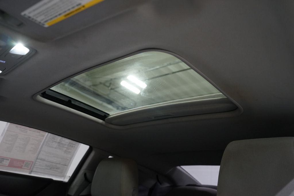 Thumbnail: 2018 Chevrolet Camaro - 29