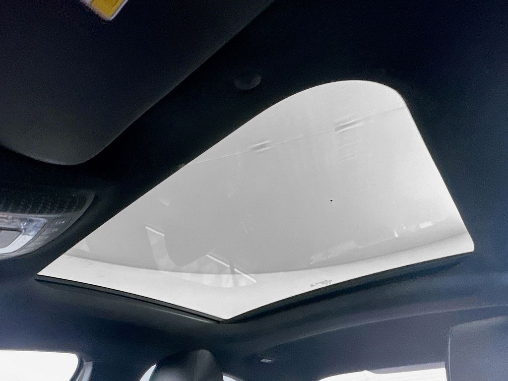 Used 2021 Gray Mercedes-Benz A 220 image 21