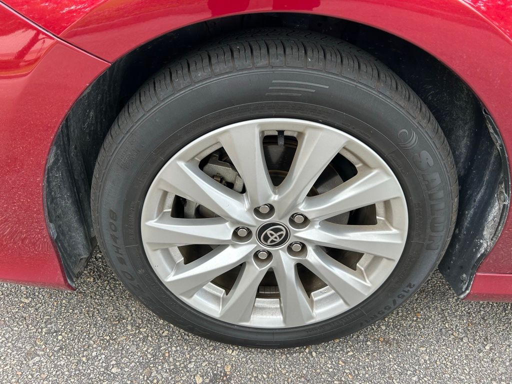 2020 Toyota Camry LE 9