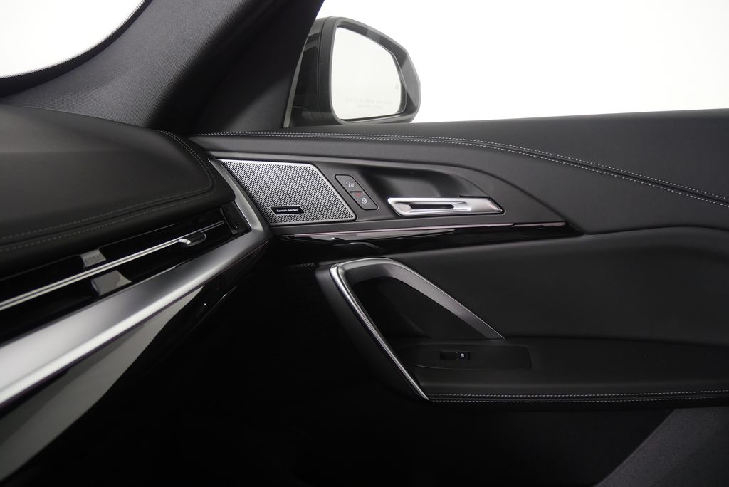 Thumbnail: 2026 BMW X1 - 23