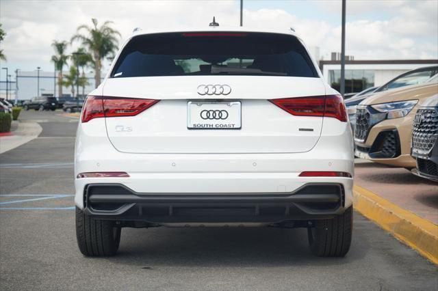 Thumbnail: 2025 Audi Q3 - 4