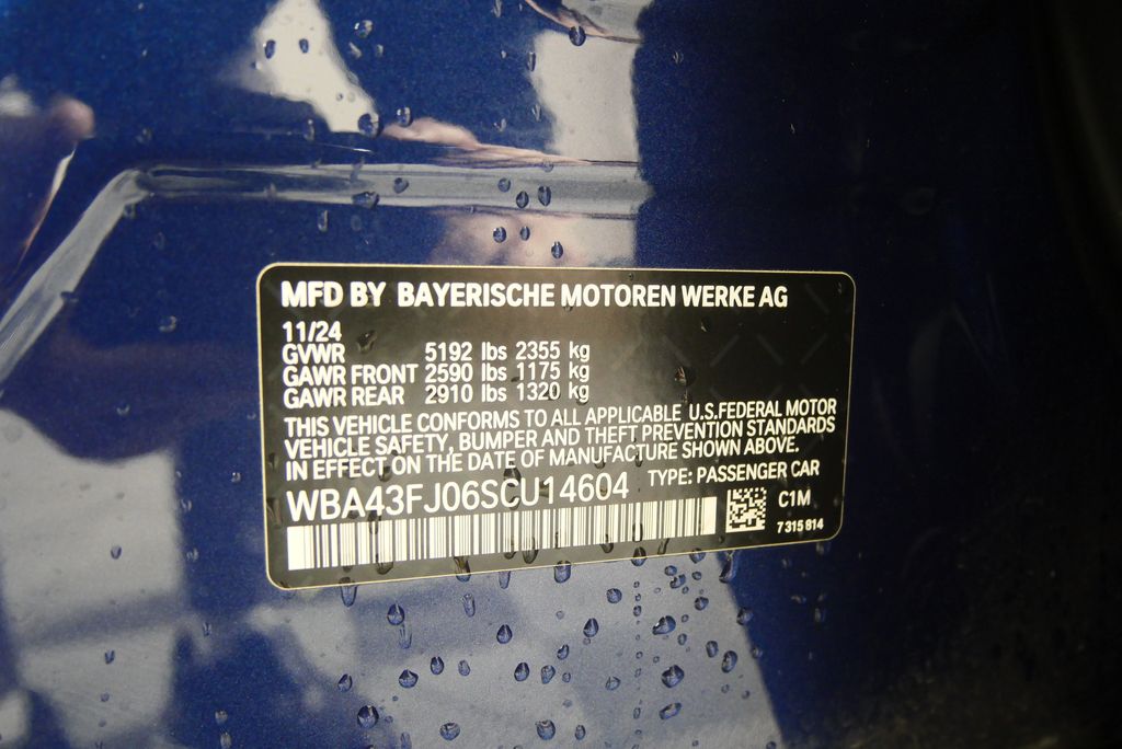 Thumbnail: 2025 BMW 5 Series - 28