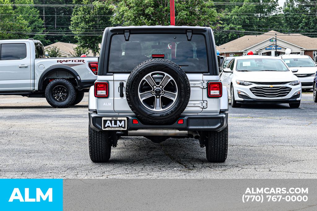Used 2023 Silver Jeep Sahara image 12