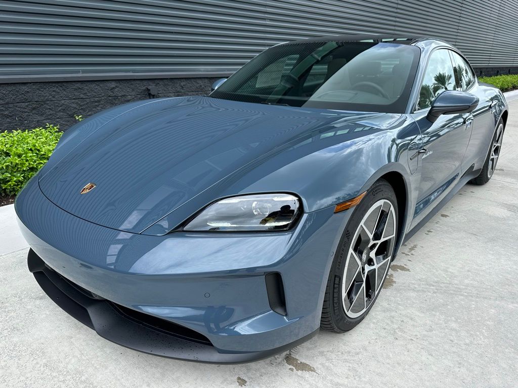 Thumbnail: 2025 Porsche Taycan - 6
