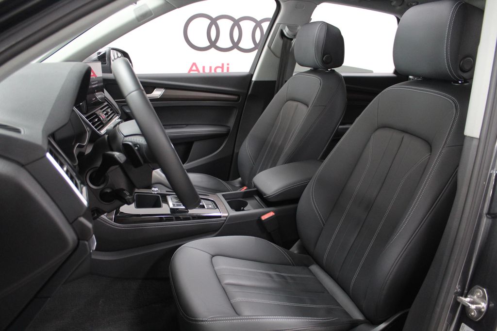 2023 Audi Q5 e Premium Plus 12