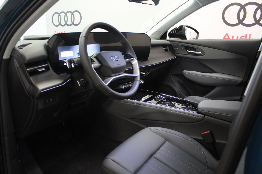 Thumbnail: 2026 Audi Q3 - 11