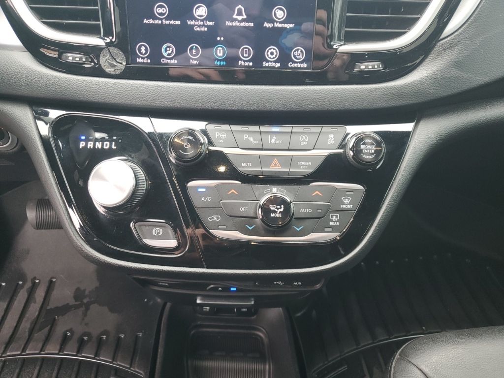 Used Car 2020 Chrysler Pacifica  Touring L Plus For Sale Under $25,000 In Austin, Texas