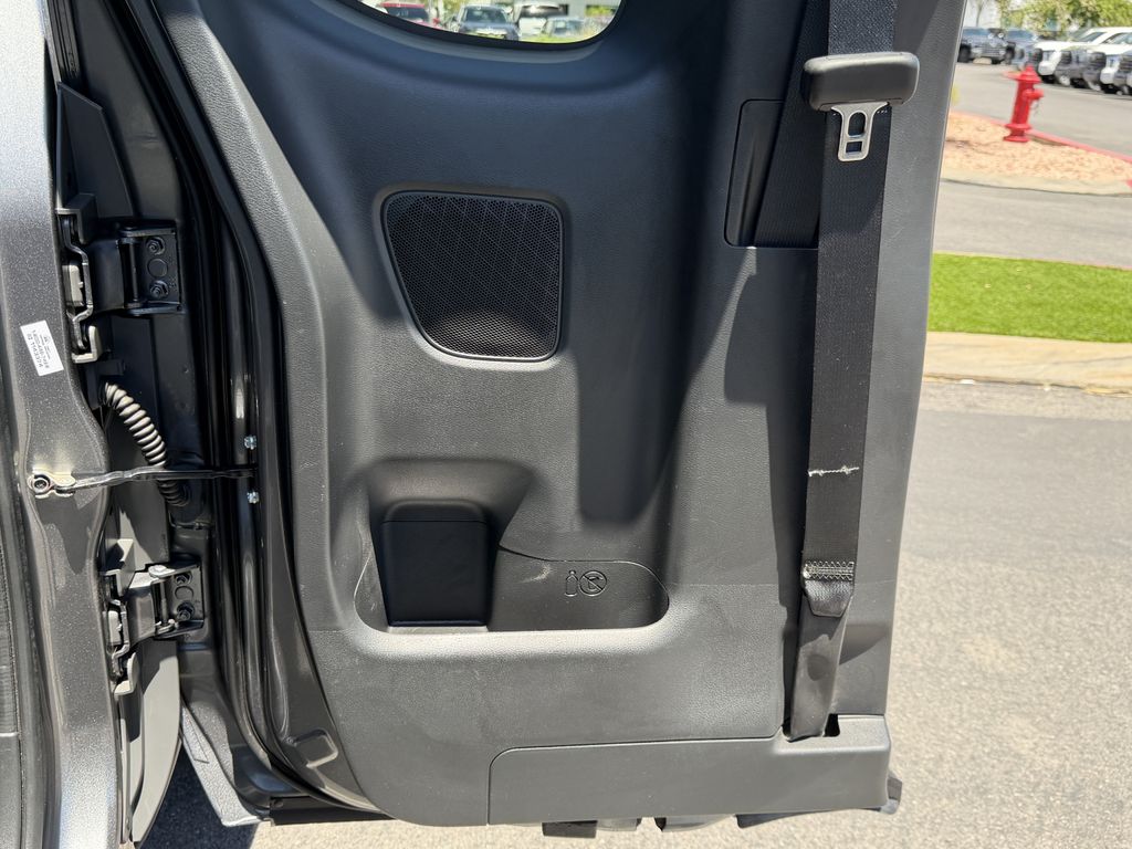 Used 2024 Nissan Frontier Truck