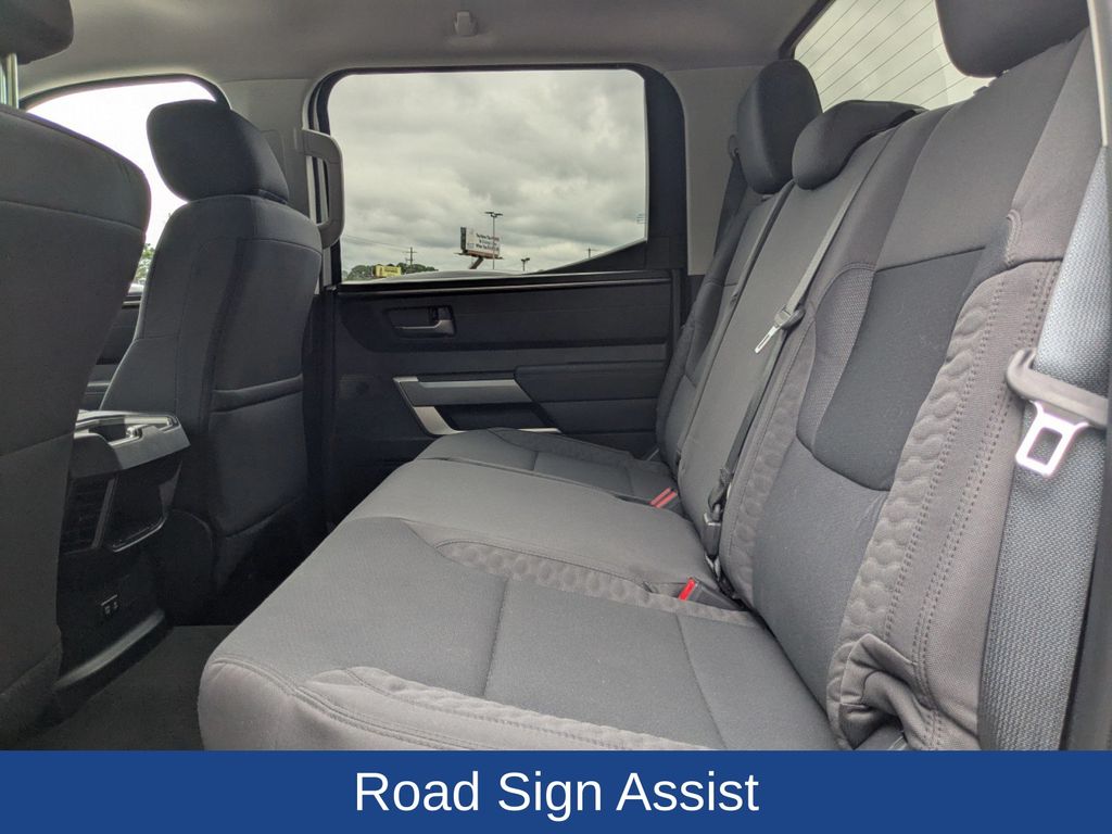 2024 Toyota Tundra SR5 4WD