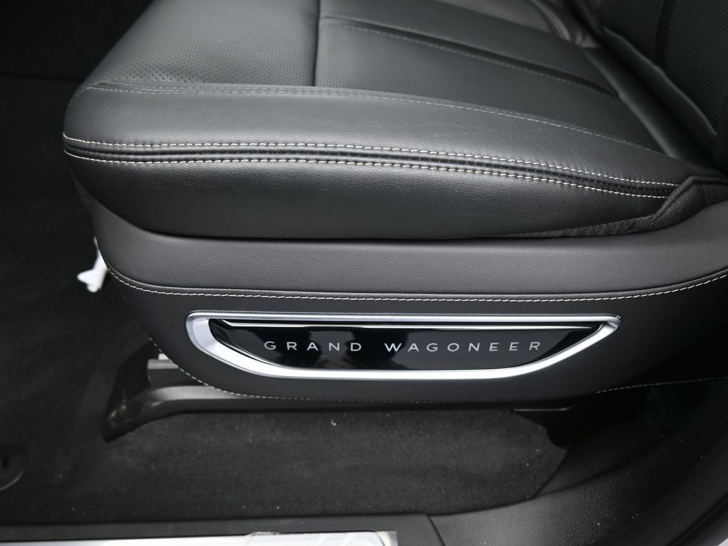 New 2026 Bright White Clearcoat Jeep Summit Obsidian image 16