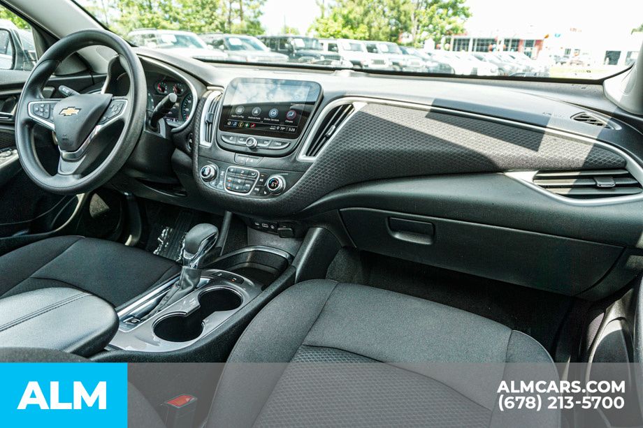 Used 2024 Gray Chevrolet LT image 24