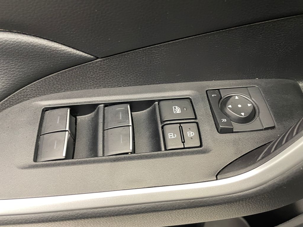 2024 Toyota RAV4 XLE 10