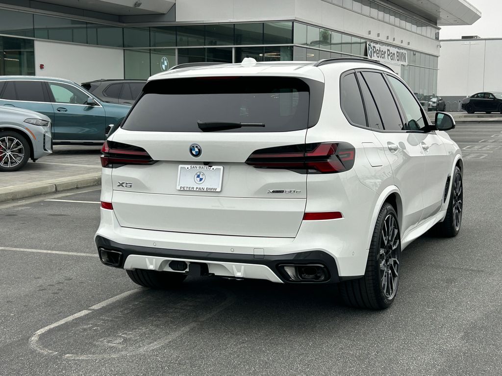 Thumbnail: 2026 BMW X5 - 5