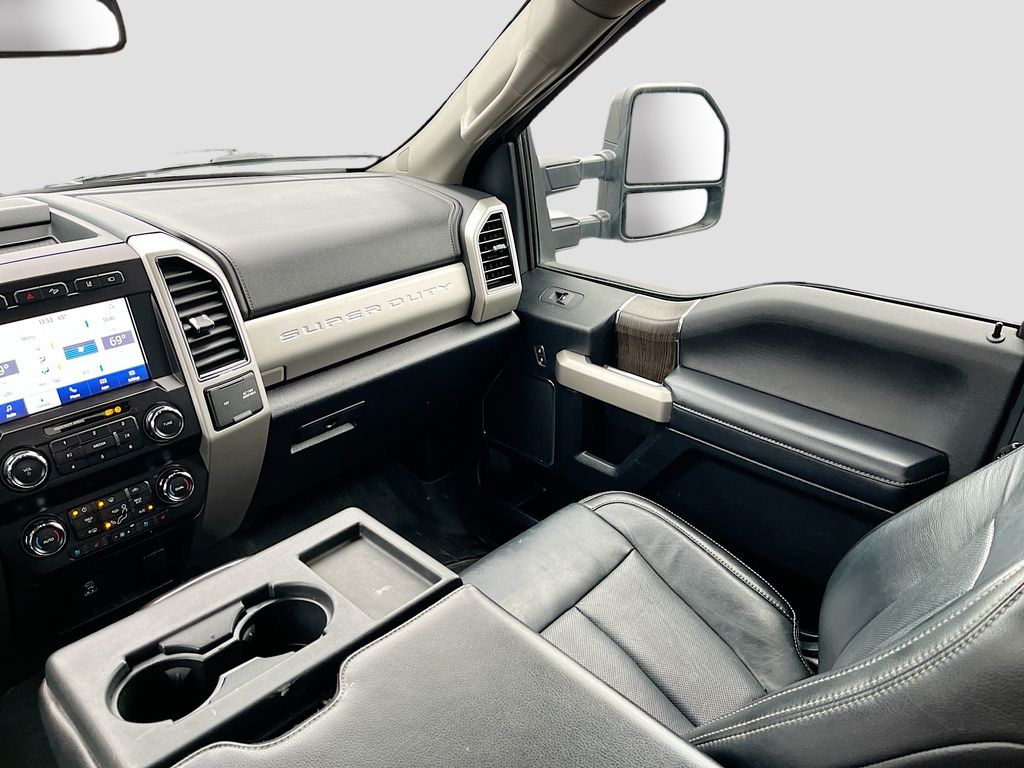 Used 2020 Gray Ford Lariat image 21