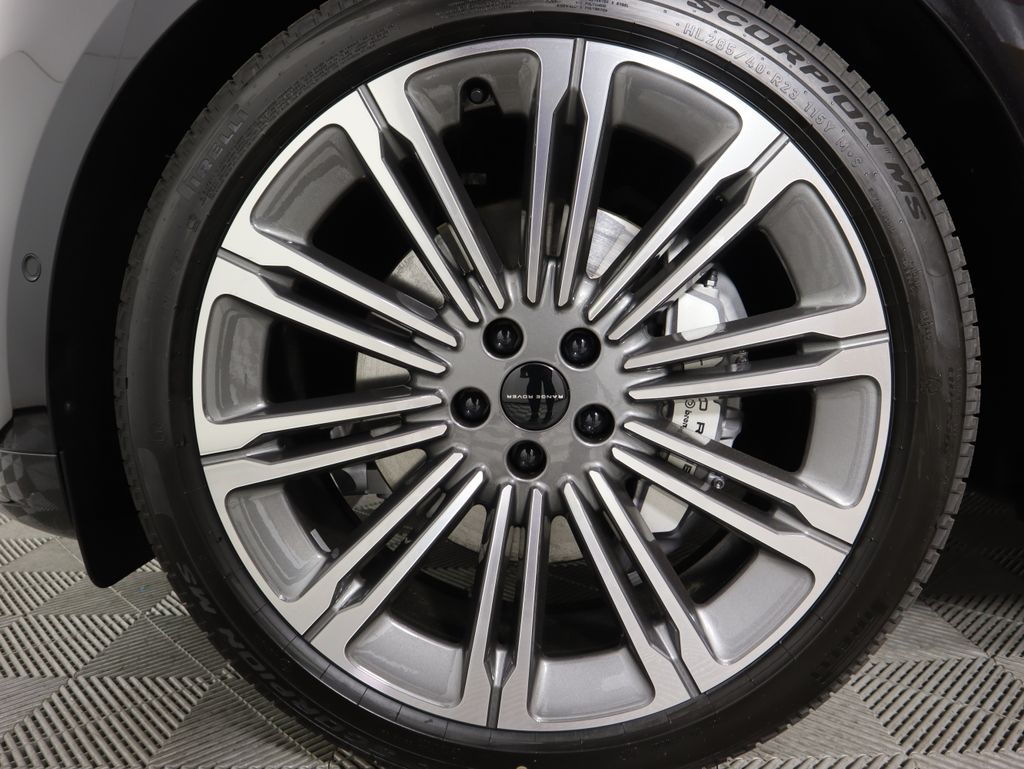 Thumbnail: 2026 Land Rover Range Rover Sport - 31