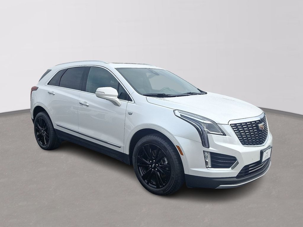 Thumbnail: 2024 Cadillac XT5 - 3