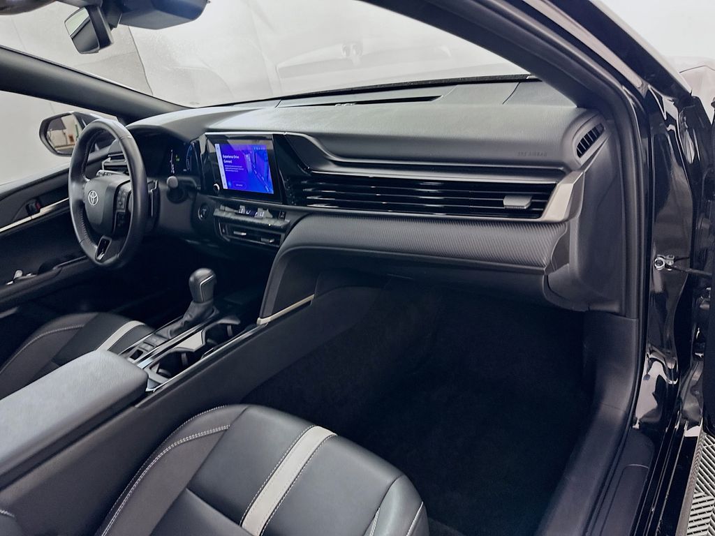 Thumbnail: 2025 Toyota Camry - 29