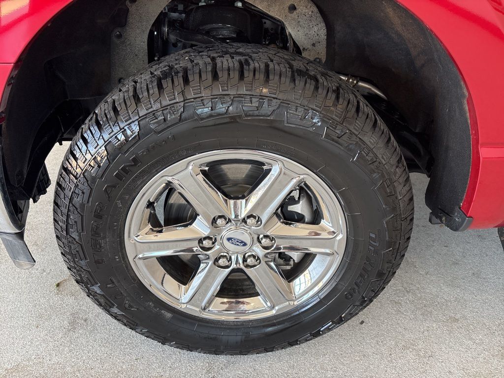 View vehicle photo 6