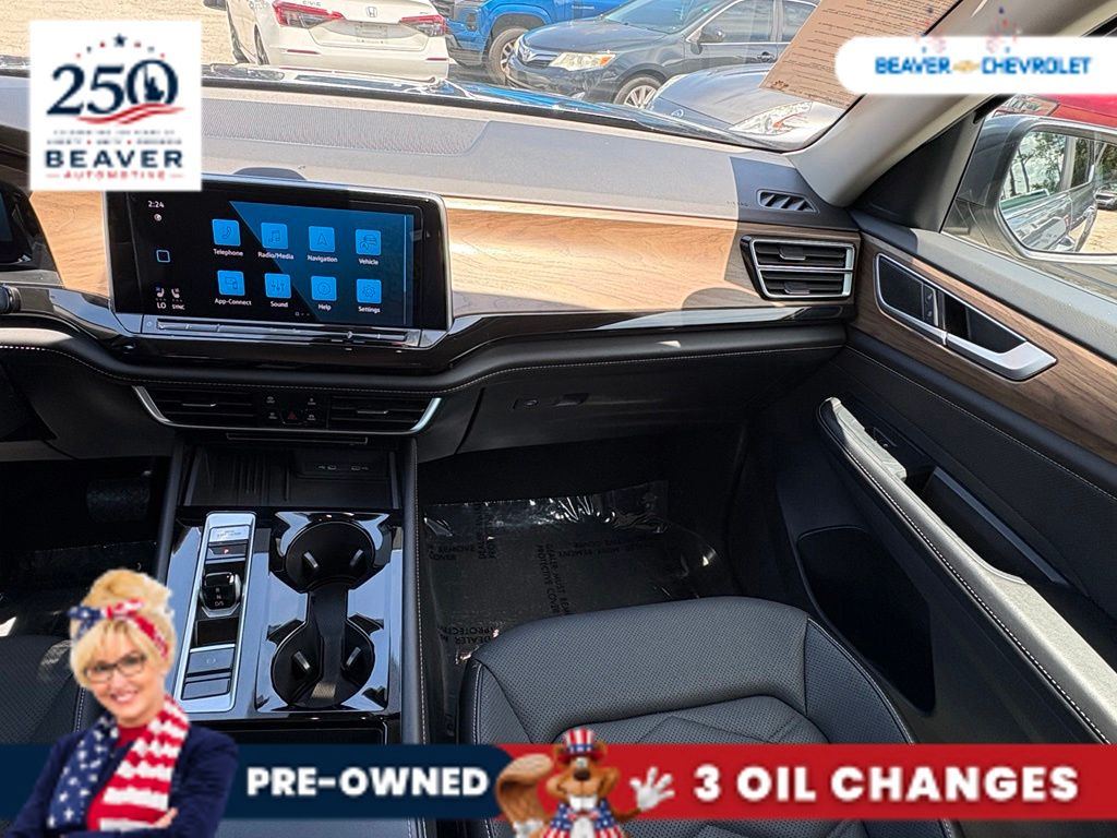 Used 2025 Volkswagen Atlas SUV
