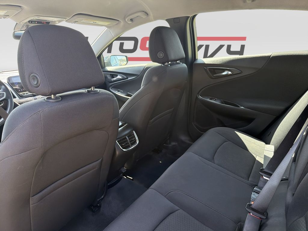 Used 2022 Gray Chevrolet LT image 16