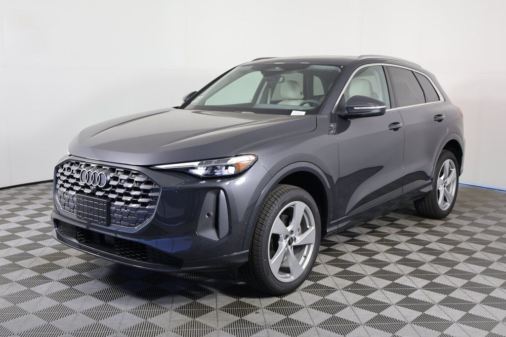 Thumbnail: 2025 Audi Q5 - 1