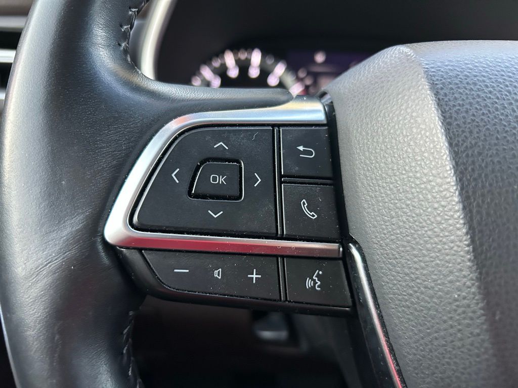 2021 Toyota Highlander XLE 21