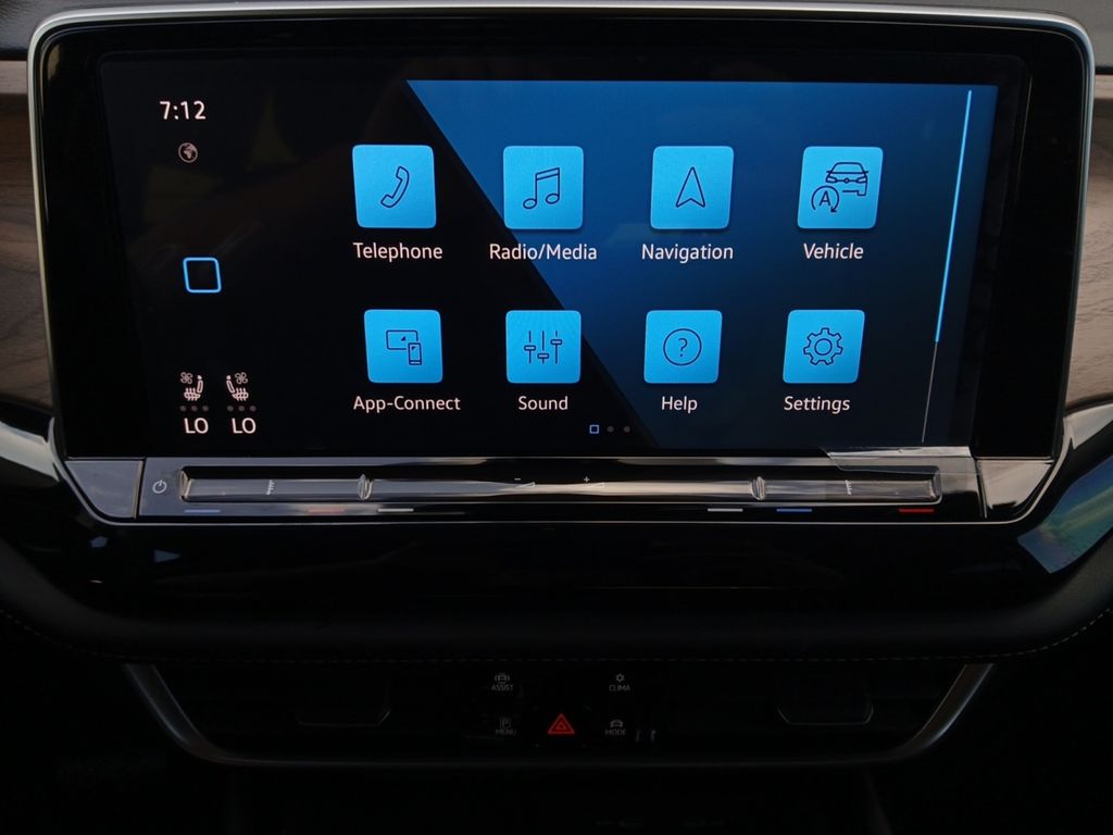 Used Car 2024 Volkswagen Atlas  2.0t Se W/technology For Sale Under $30,000 In Austin, Texas