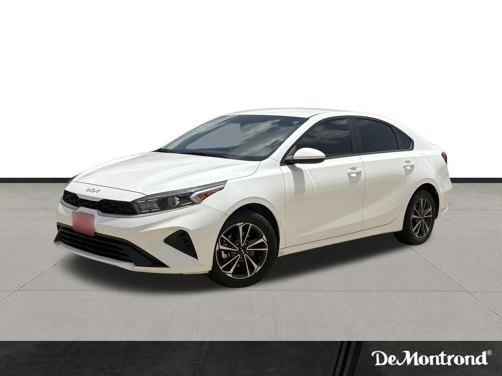 2024 Kia Forte LXS White at DeMontrond Auto Country