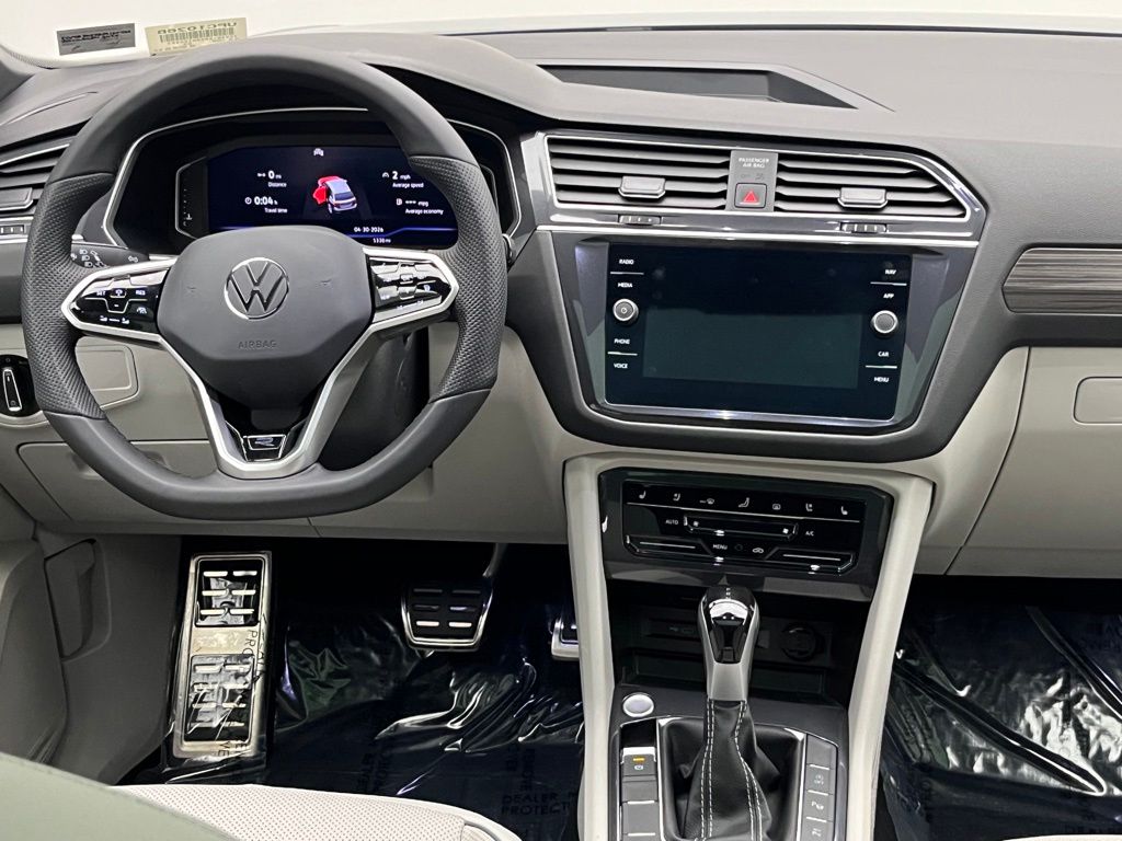 Thumbnail: 2024 Volkswagen Tiguan - 31