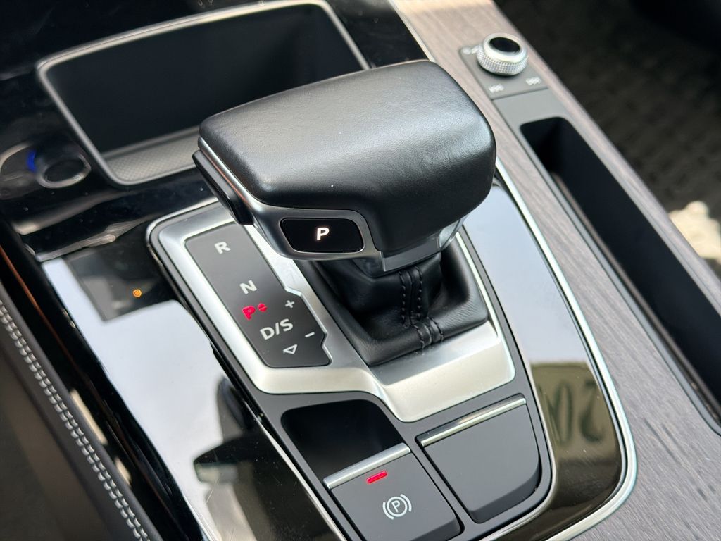 Thumbnail: 2021 Audi Q5 - 20