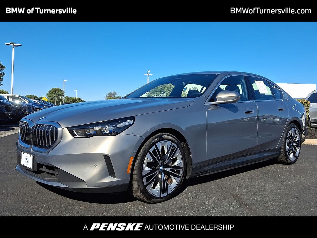 Thumbnail: 2025 BMW i5 - 1