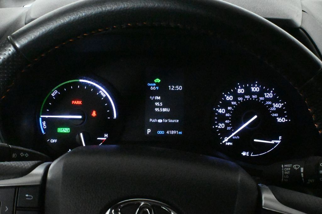 Thumbnail: 2021 Toyota Sienna - 20