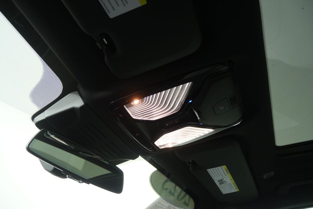 Thumbnail: 2025 BMW X5 - 21