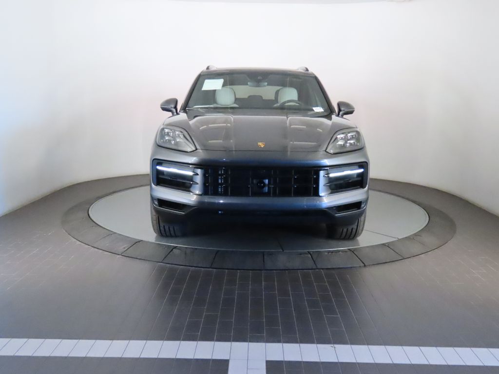 Thumbnail: 2026 Porsche Cayenne - 10
